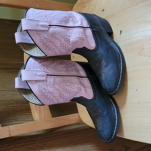 Girl cowboy boots